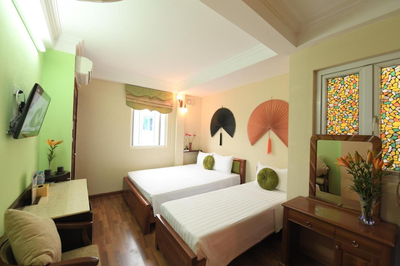 Holiday Lakeview Hotel Hanoi Exterior foto