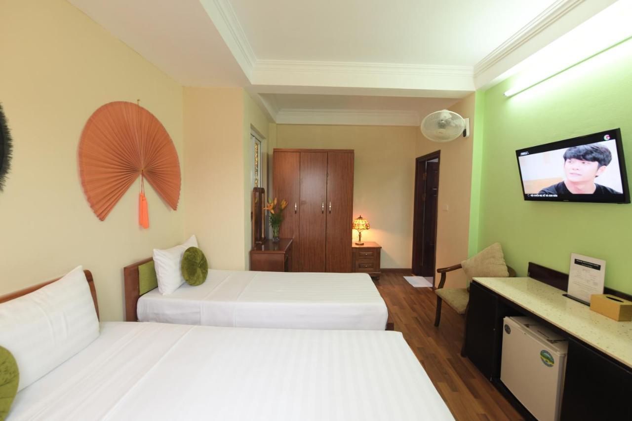 Holiday Lakeview Hotel Hanoi Exterior foto